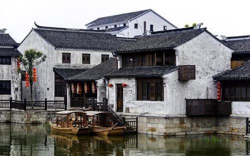 渗水维修数年不见好？开发商：质保已过期，叫不动施工单位